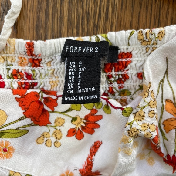 BUNDLE of 5 crop tops, size small - Picture 11 of 11